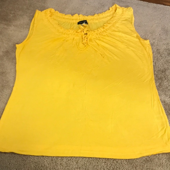 Top - Picture 3 of 3